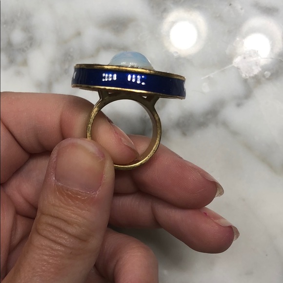 Lia Sophia Large Cocktail Ring - Picture 2 of 4